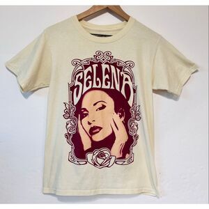 Hot Topic Selena Como La Flor Tee   Size M
